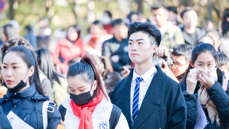 中国传媒大学艺考报名人数分析